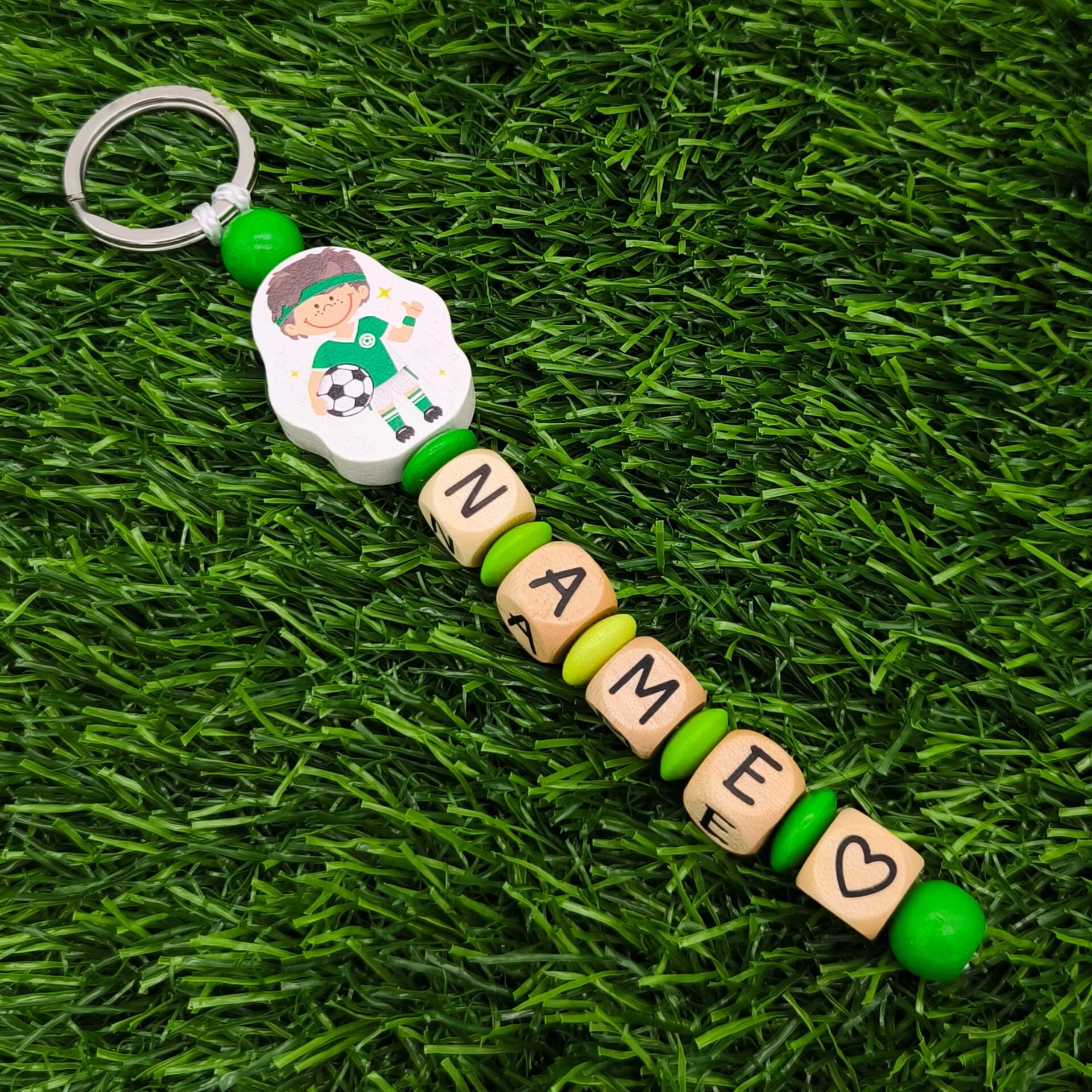 Keyring footballer craft kit - green