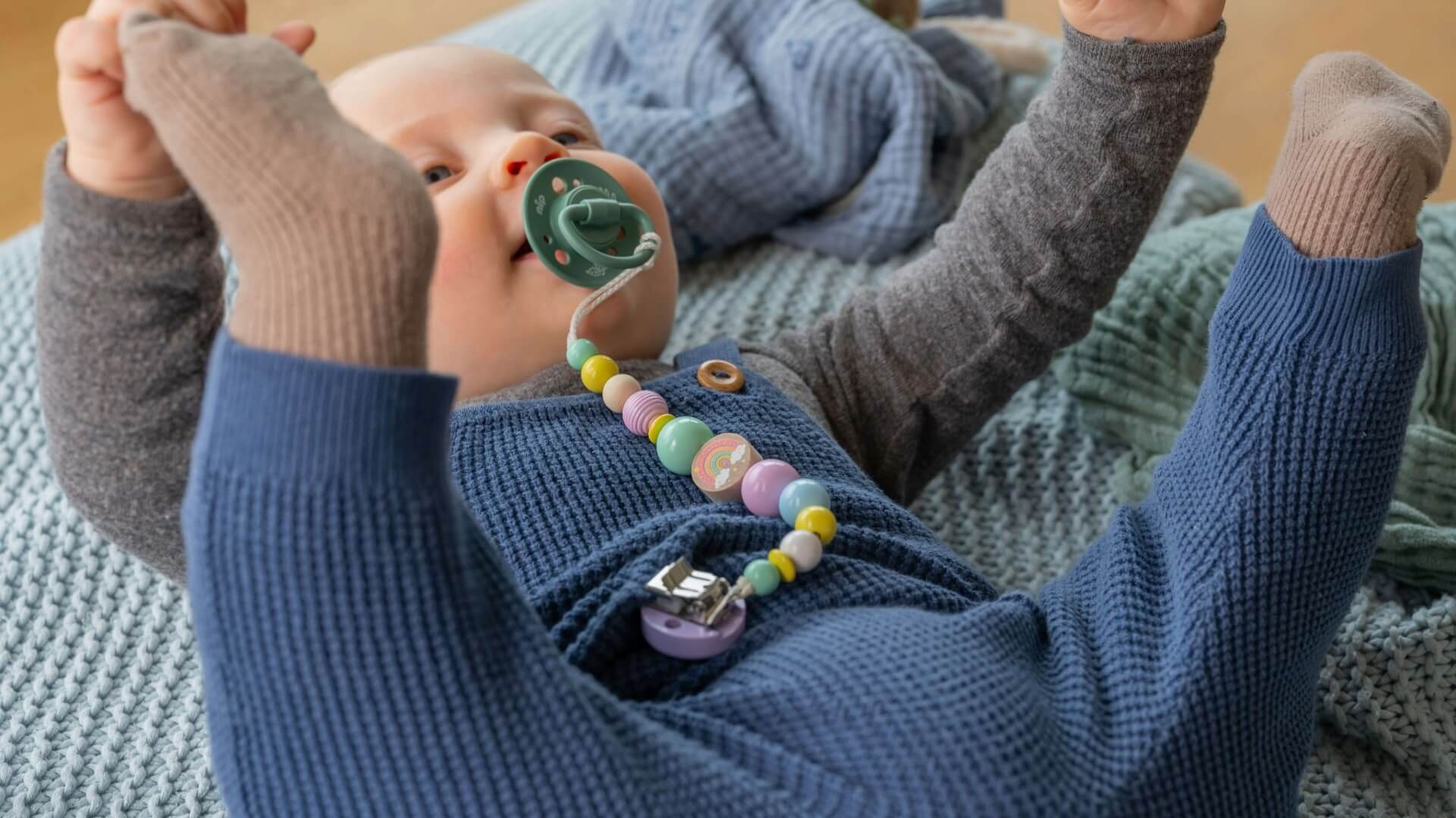 Regenbogen-Schnullerkette Bastelset rosa