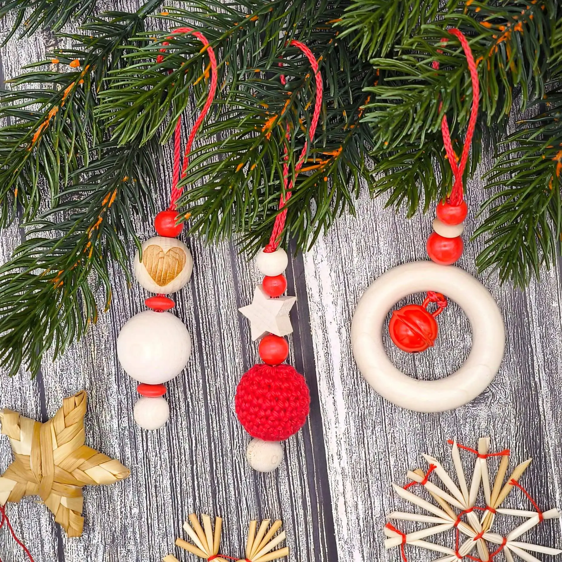 Christmas tag set of 3 - red