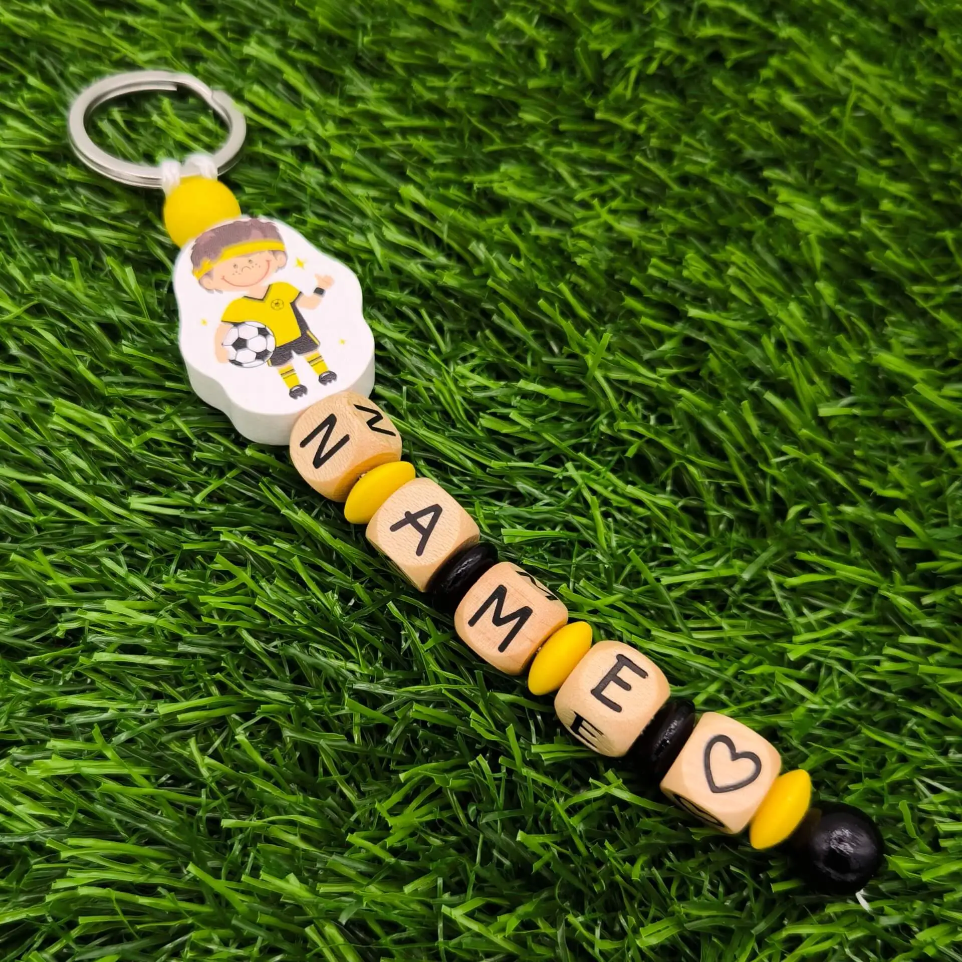 Keyring footballer craft kit - yellow